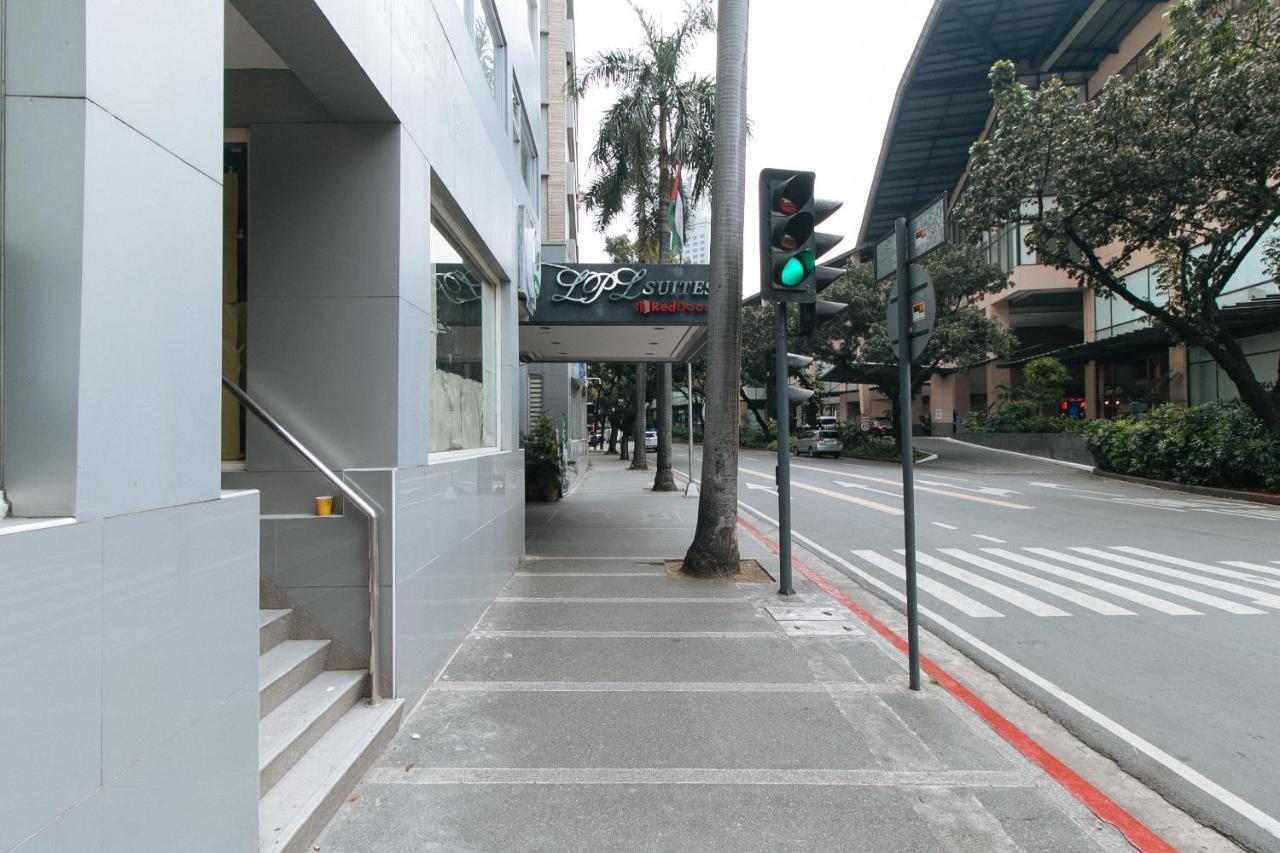 Reddoorz Premium Near Greenbelt Makati - Vaccinated Staff Hotel Makati City