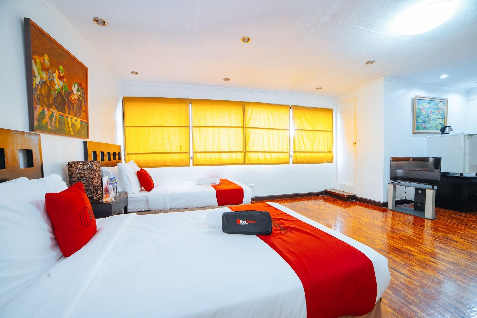 Hotel Reddoorz Premium Near Greenbelt Makati - Vaccinated Staff Makati City